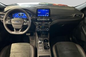 FORD KUGA esikatselu 11