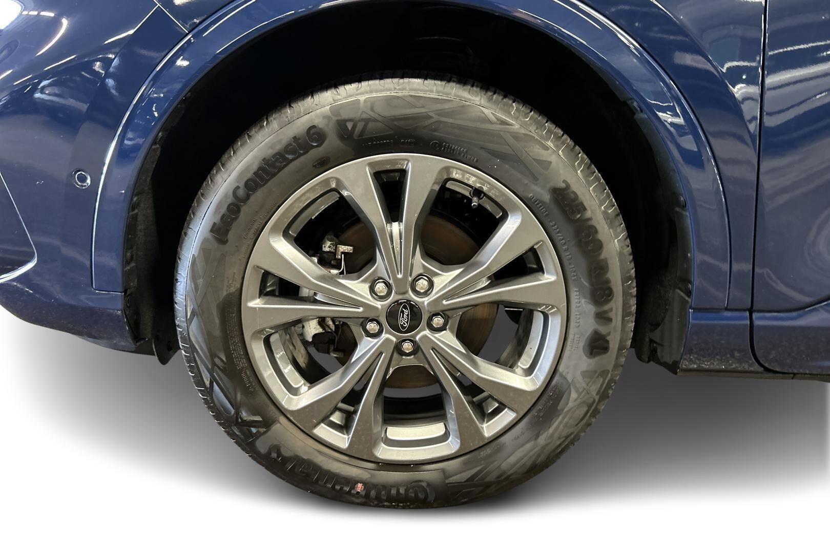 FORD KUGA iso kuva 13