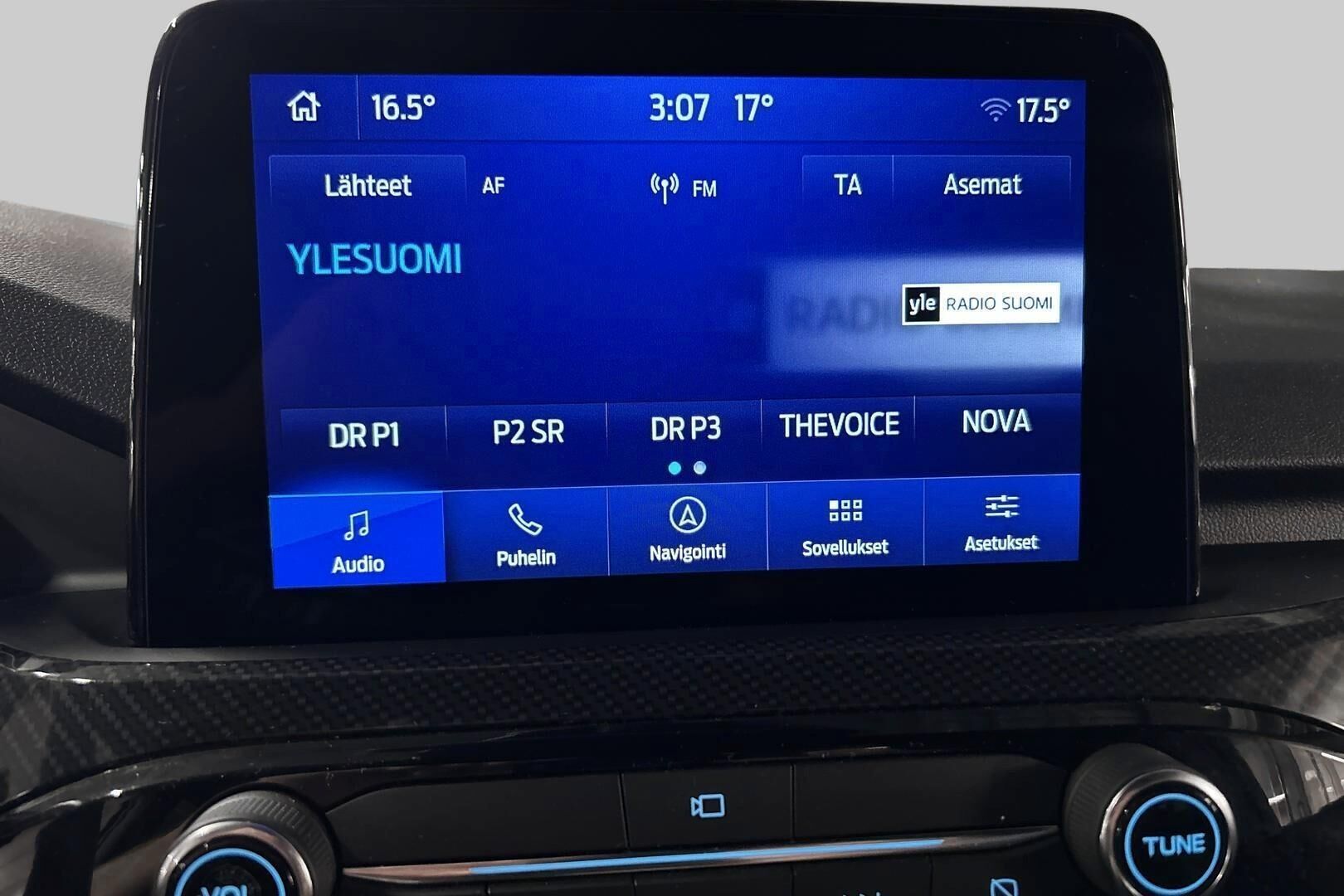FORD KUGA iso kuva 16