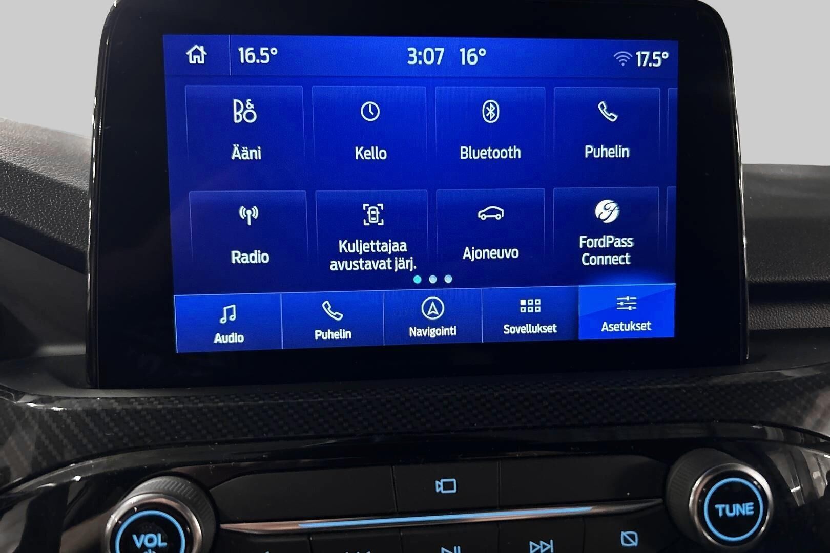 FORD KUGA iso kuva 18