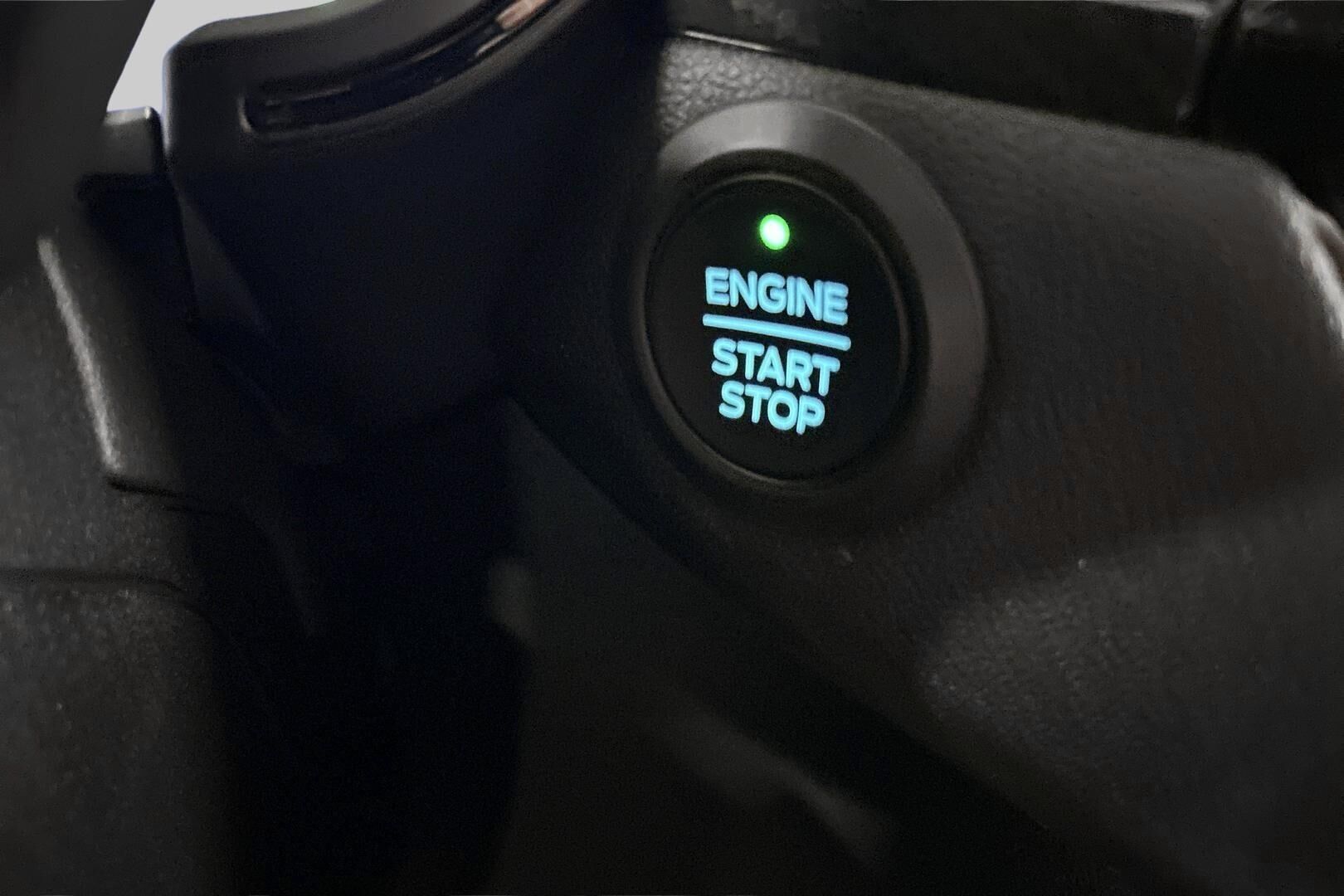 FORD KUGA iso kuva 25