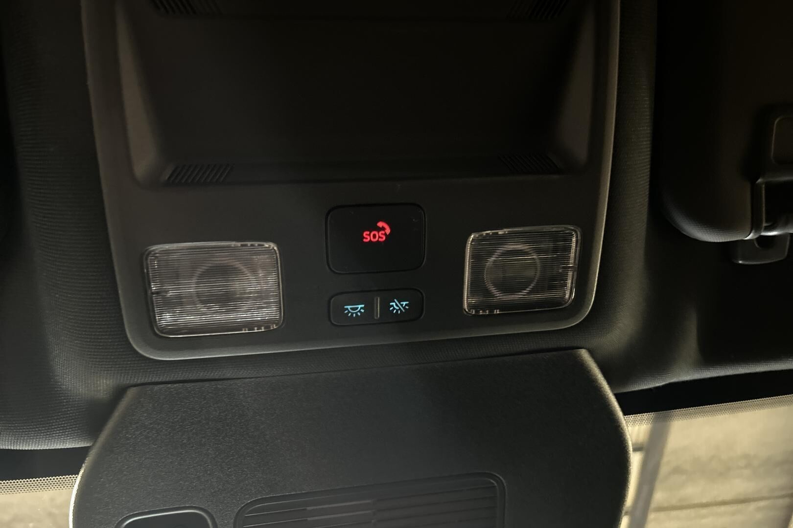FORD KUGA iso kuva 26