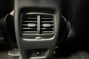 FORD KUGA esikatselu 31