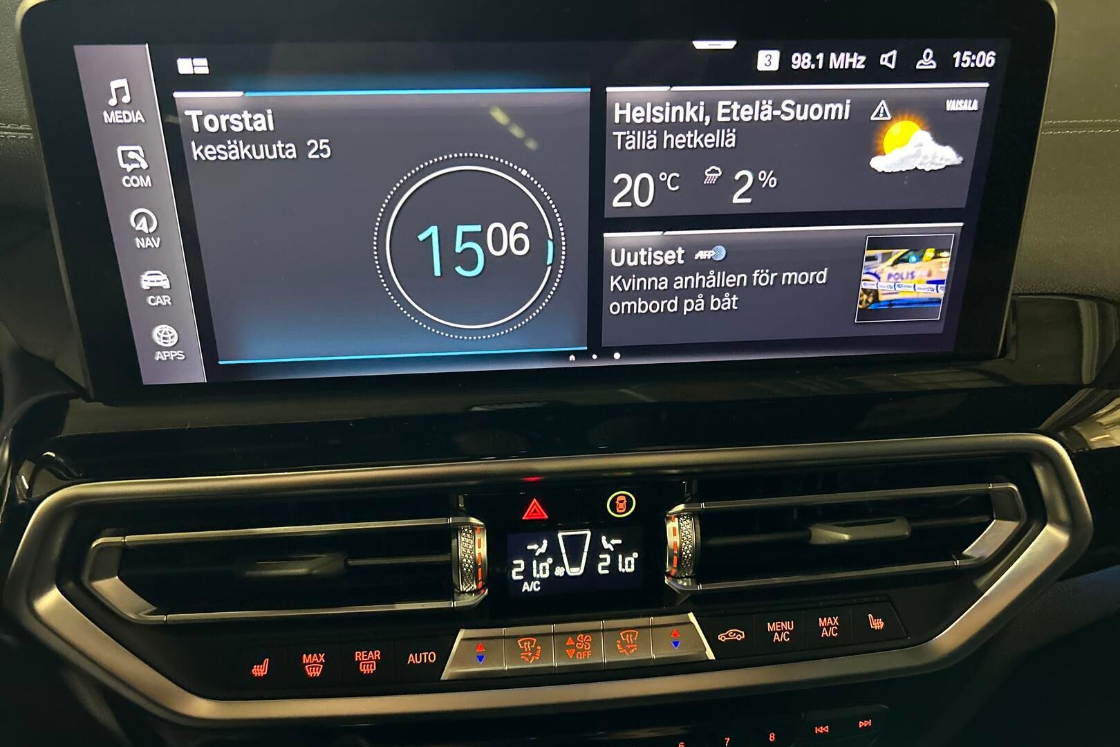 BMW iX3 iso kuva 17