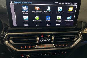 BMW iX3 esikatselu 18