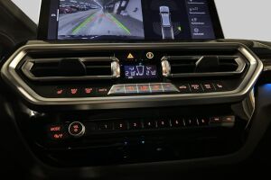 BMW iX3 esikatselu 21