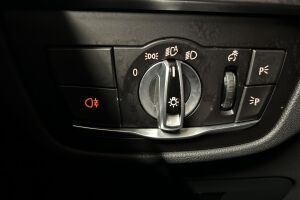 BMW iX3 esikatselu 25