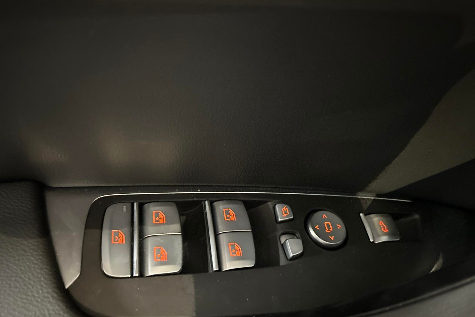 BMW iX3 iso kuva 27