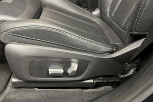 BMW iX3 esikatselu 28