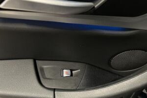 BMW iX3 esikatselu 29