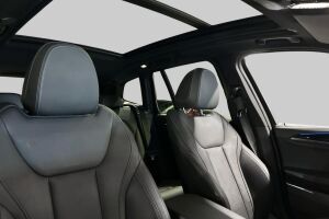 BMW iX3 esikatselu 36