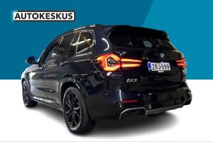 BMW iX3 esikatselu 6