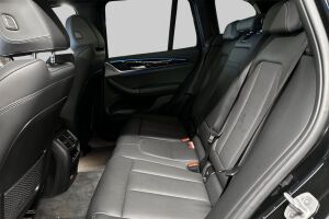 BMW iX3 esikatselu 9