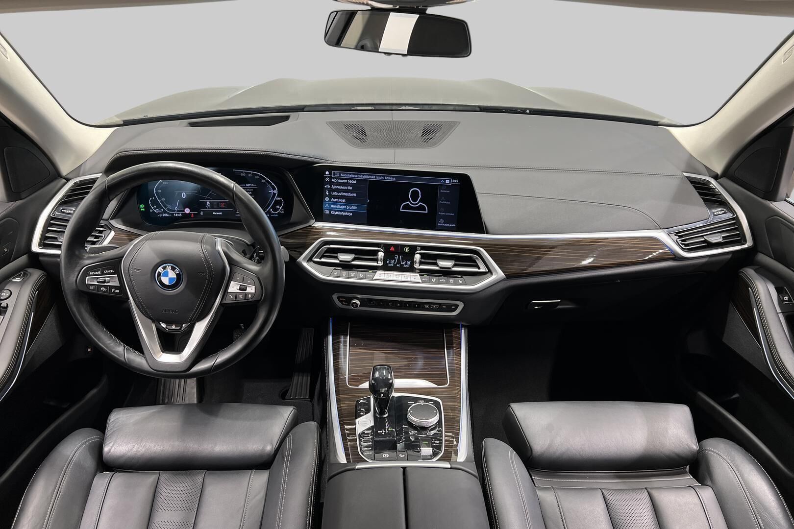 BMW X5 iso kuva 9
