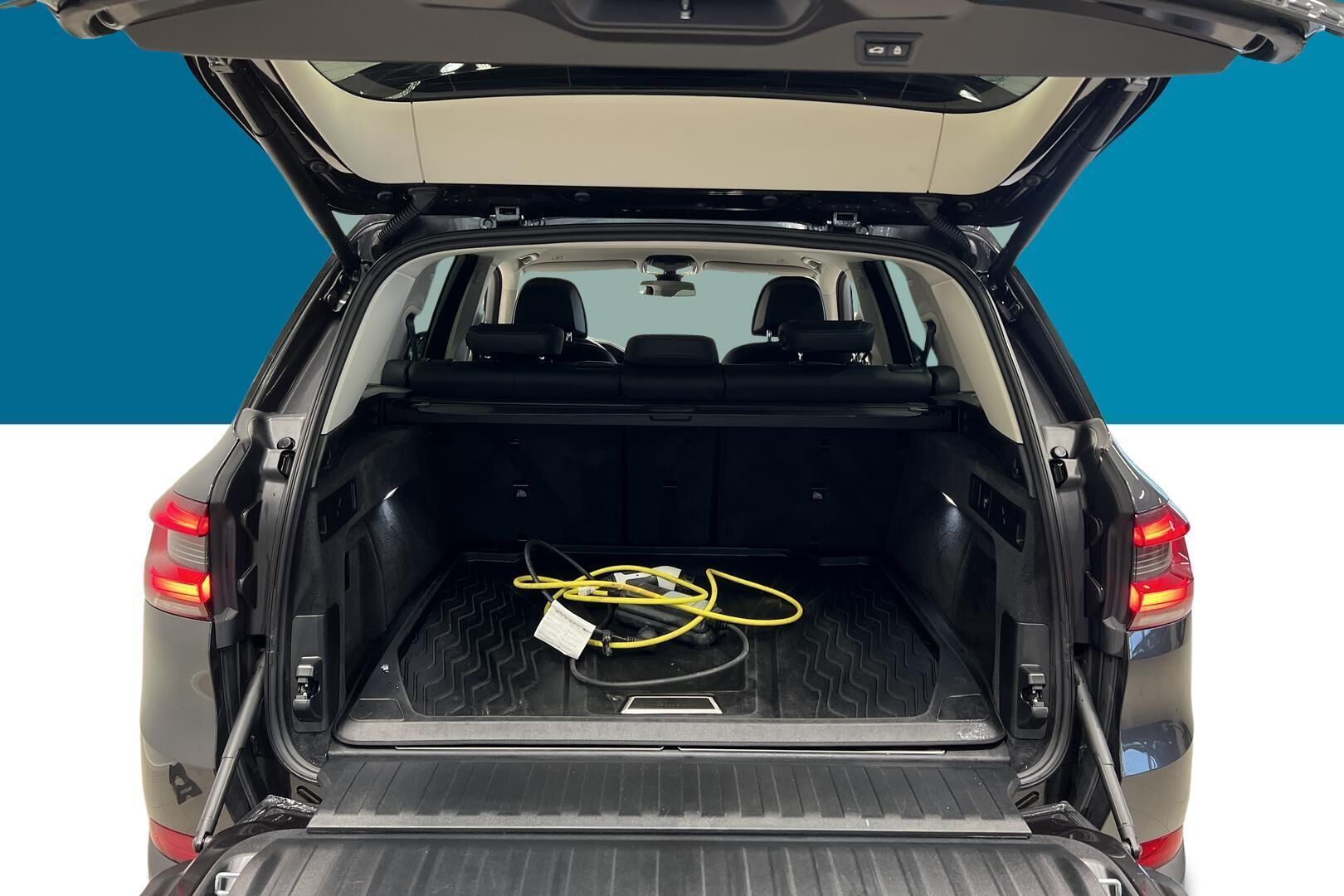 BMW X5 iso kuva 10