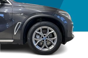 BMW X5 esikatselu 41