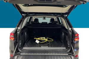 BMW X5 esikatselu 16