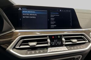 BMW X5 esikatselu 18