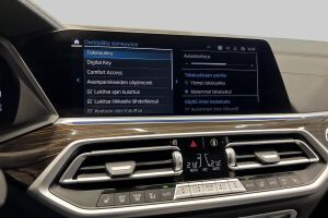 BMW X5 esikatselu 43