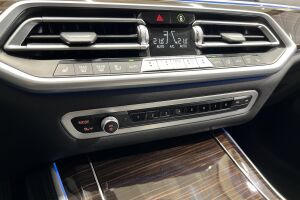 BMW X5 esikatselu 21