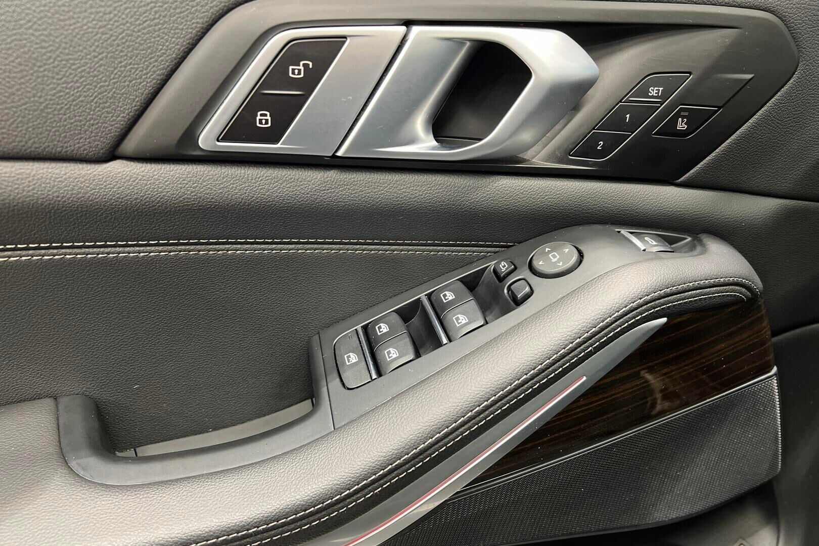 BMW X5 iso kuva 30