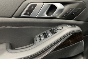 BMW X5 esikatselu 30