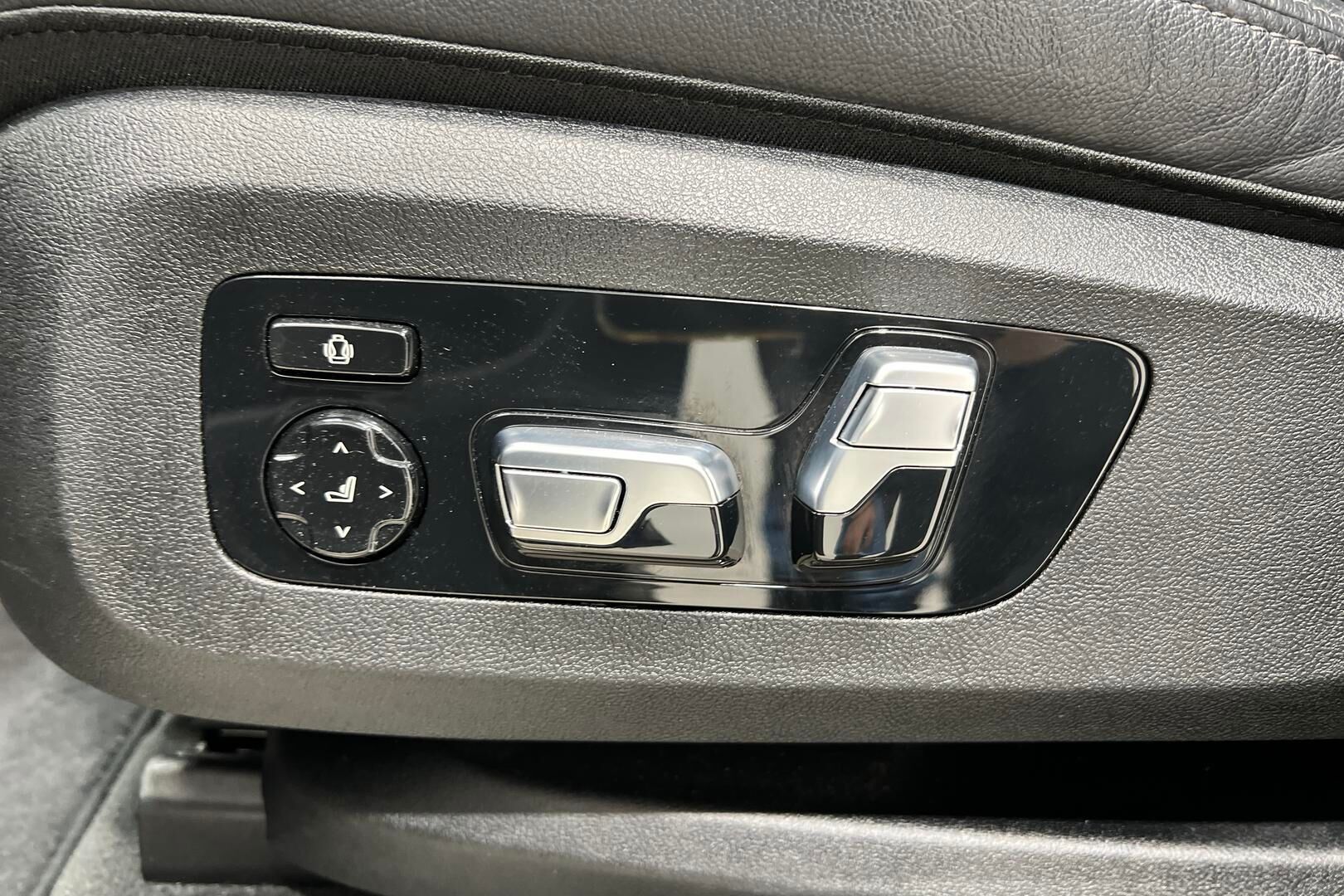 BMW X5 iso kuva 32