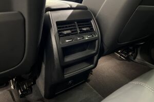 BMW X5 esikatselu 33