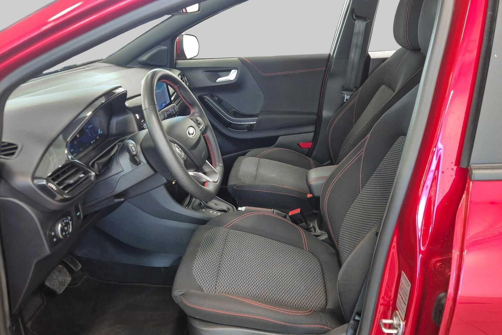 FORD PUMA iso kuva 7