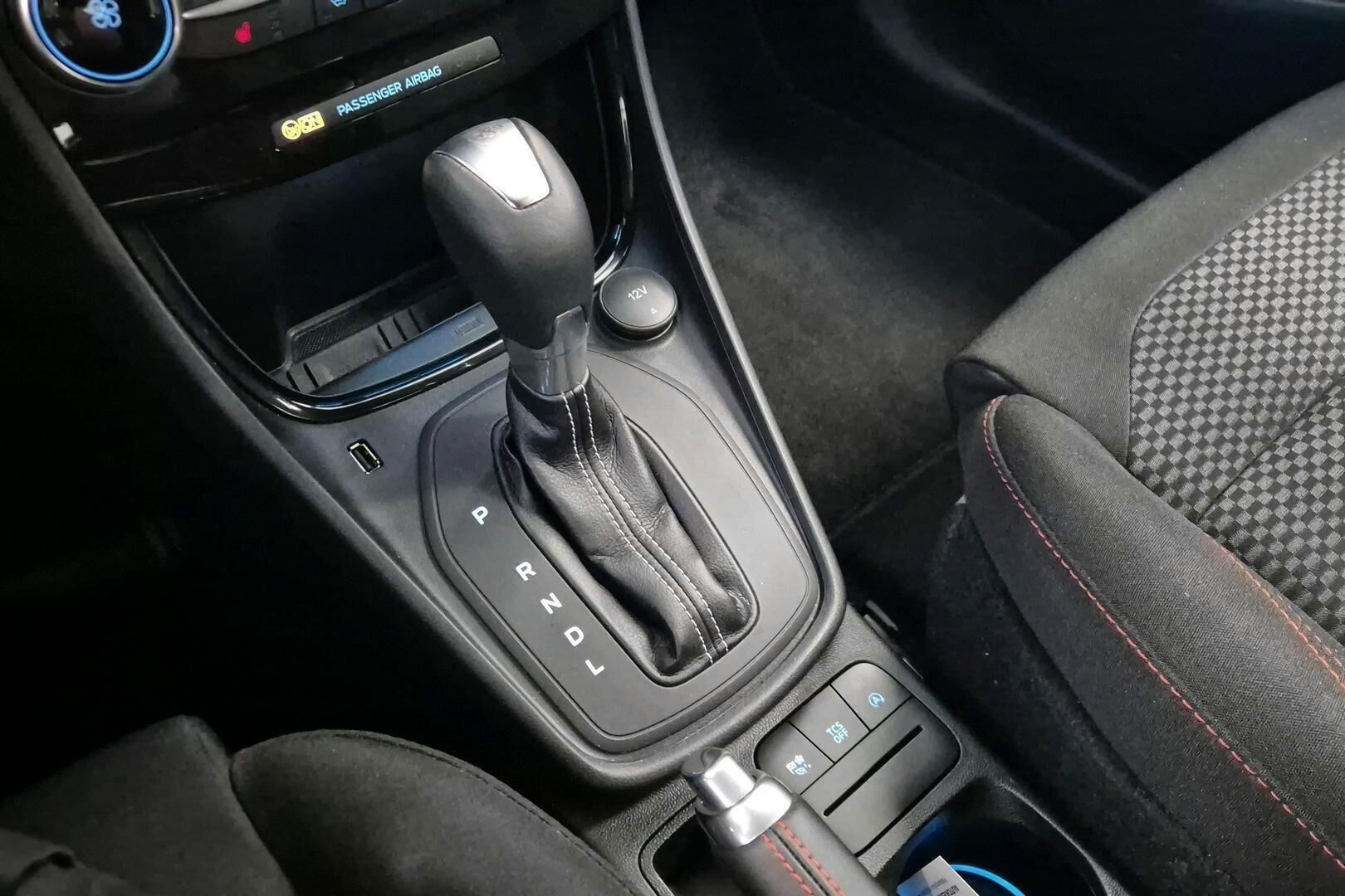 FORD PUMA iso kuva 15