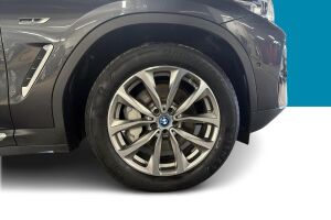 BMW X3 esikatselu 12
