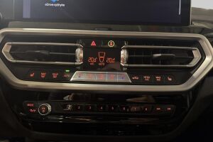 BMW X3 esikatselu 29