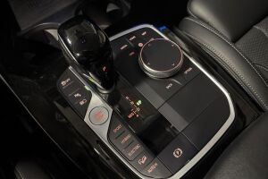 BMW X3 esikatselu 32