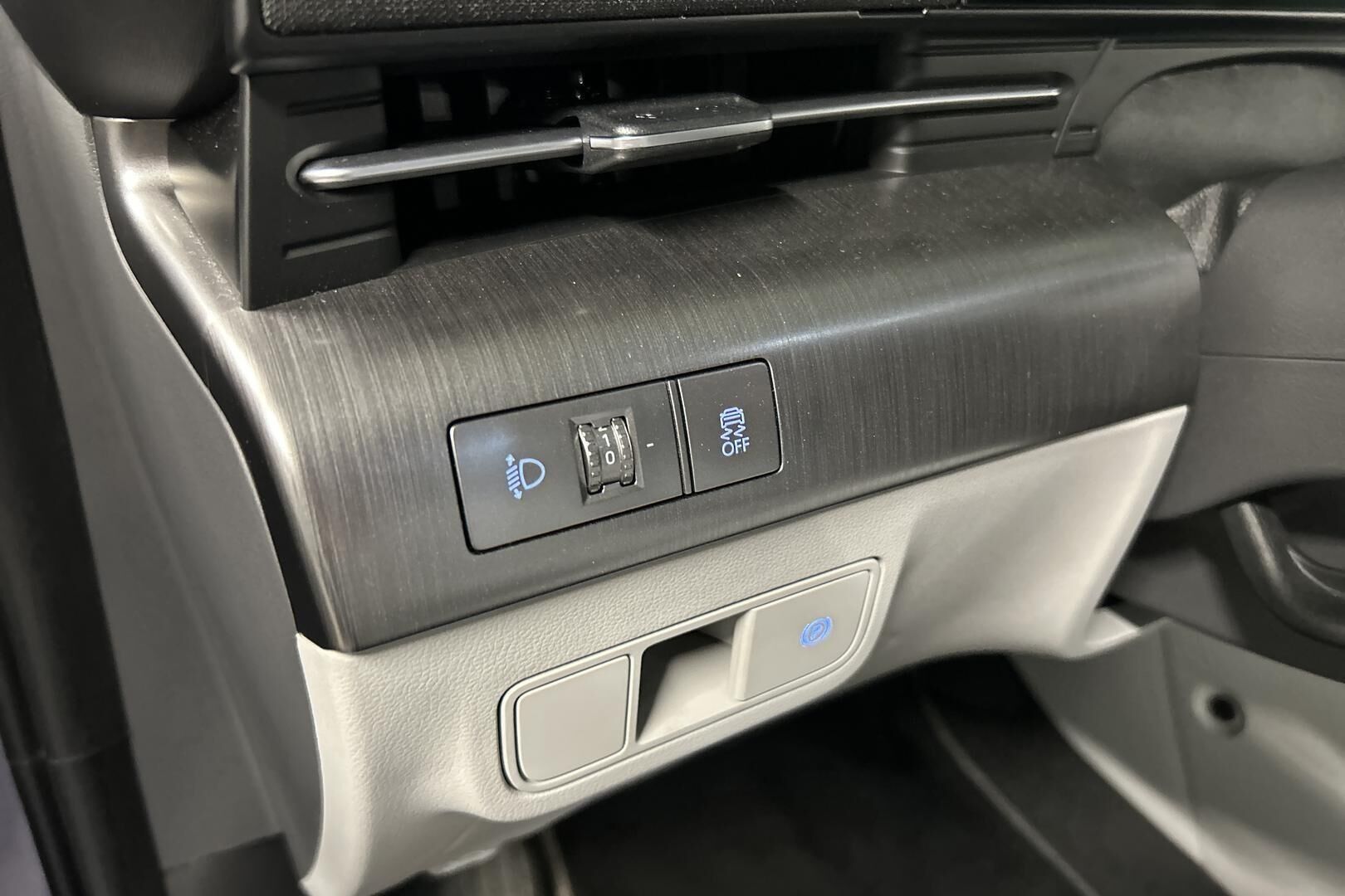 HYUNDAI KONA ELECTRIC iso kuva 14