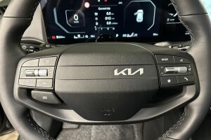 Kia K4 esikatselu 17
