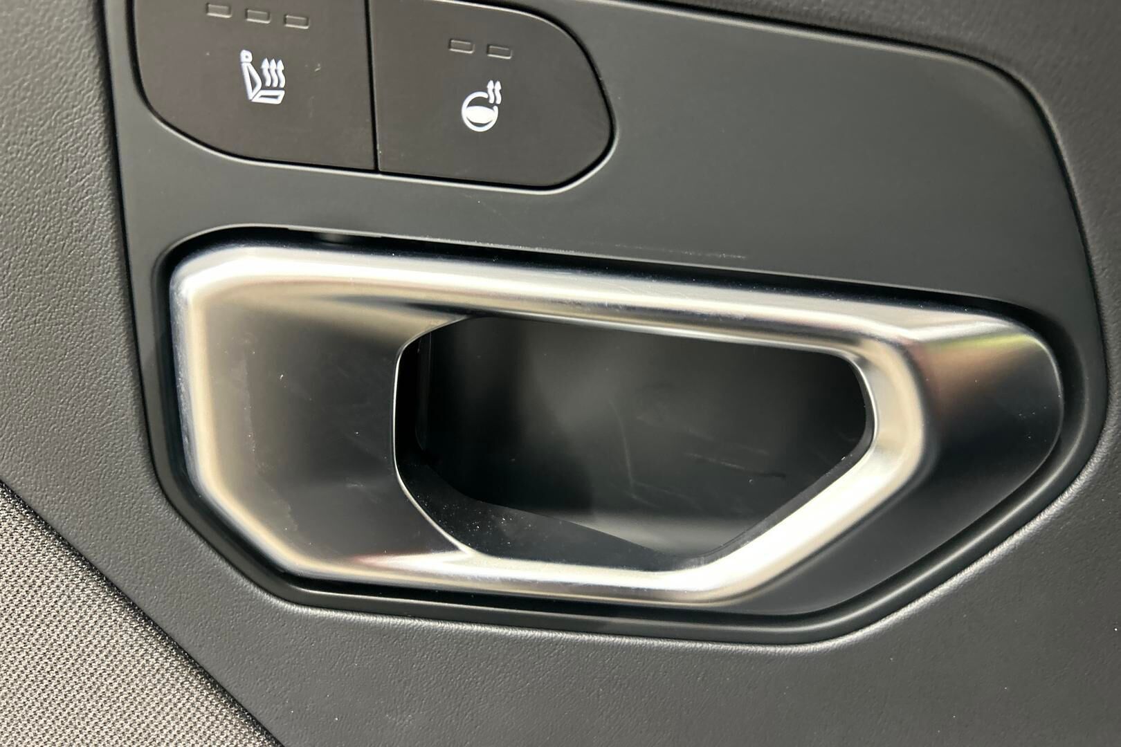 Kia K4 iso kuva 21