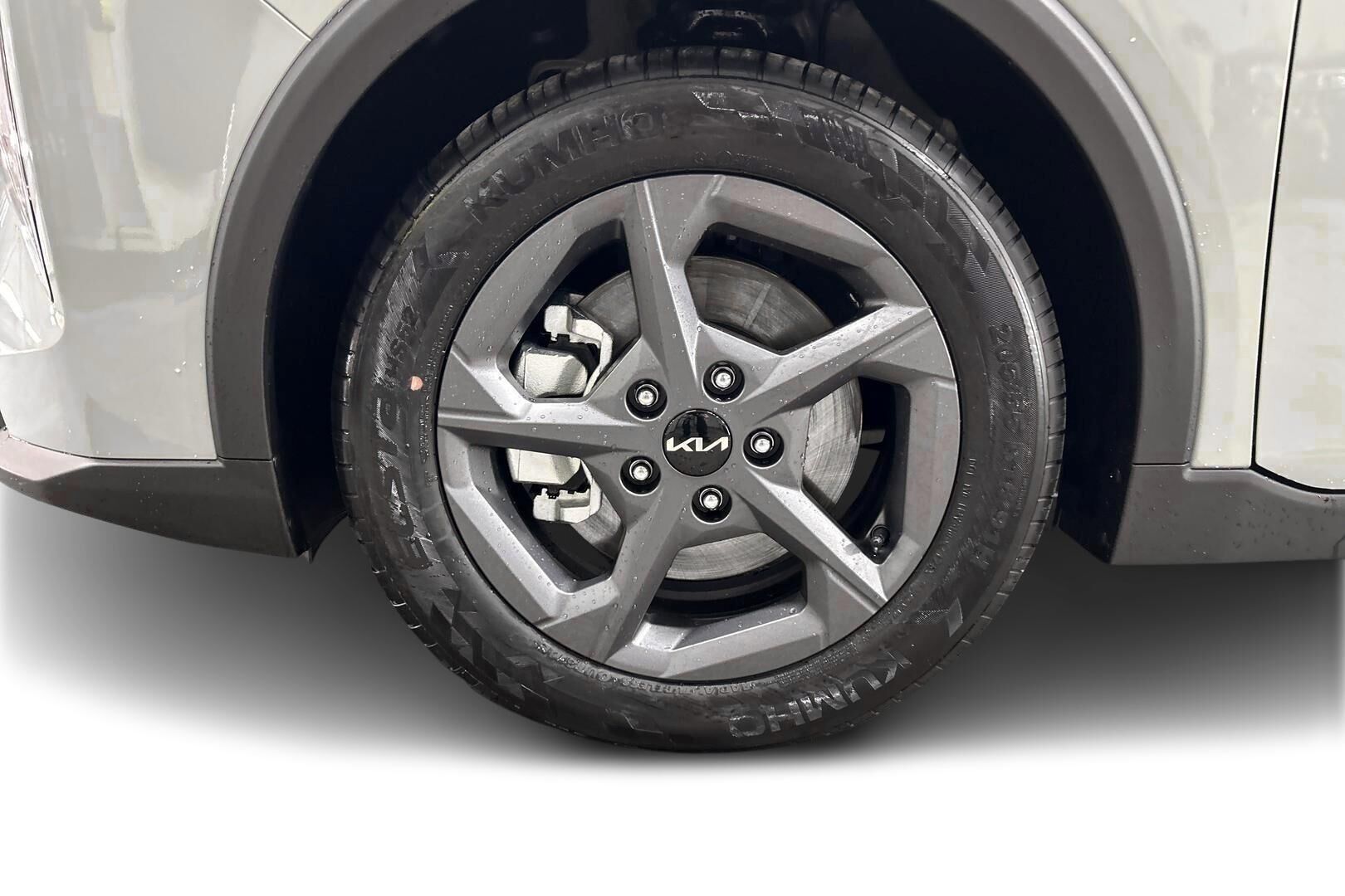 KIA K4 iso kuva 12