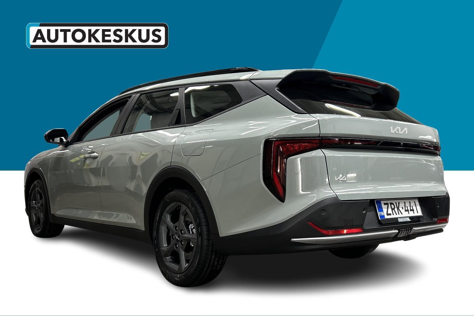 KIA K4 iso kuva 6