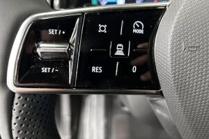 Mitsubishi Eclipse Cross esikatselu 13