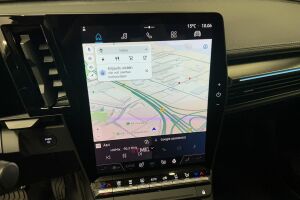 Mitsubishi Eclipse Cross esikatselu 18