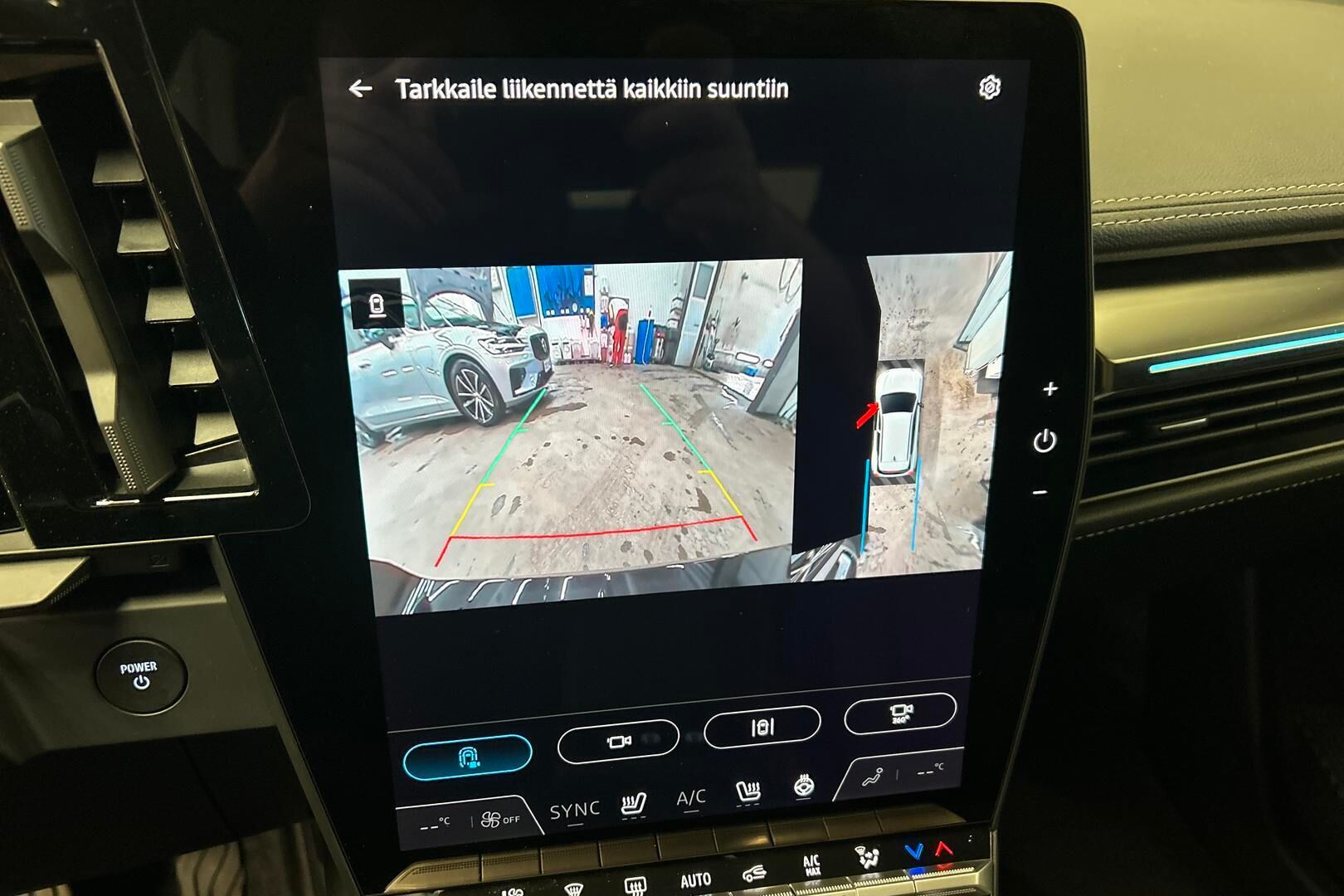 Mitsubishi Eclipse Cross iso kuva 19