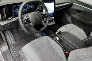 Mitsubishi Eclipse Cross esikatselu 25