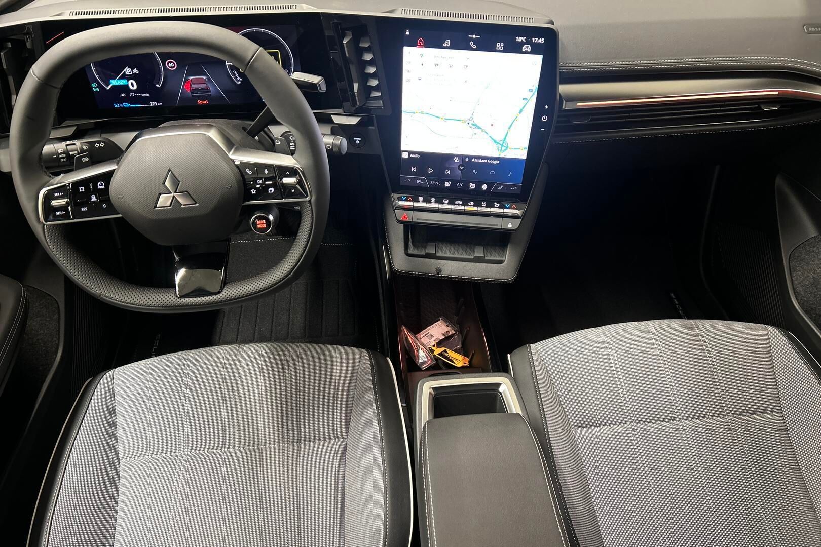 Mitsubishi Eclipse Cross iso kuva 10