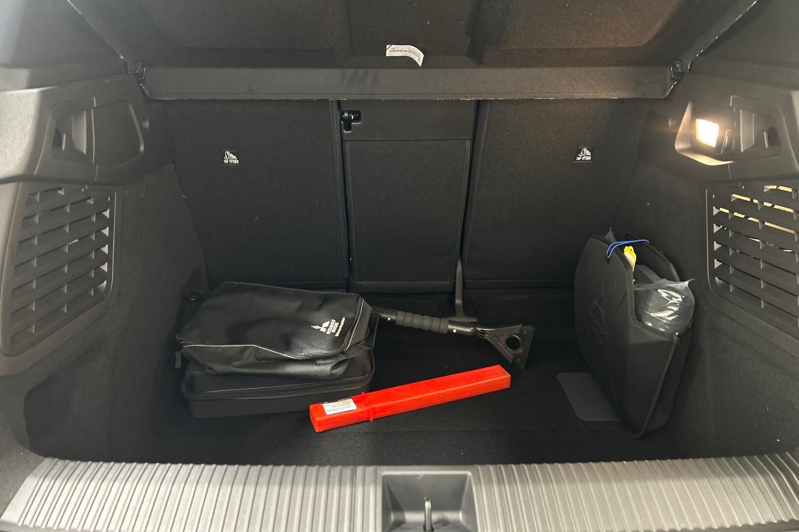 Mitsubishi Eclipse Cross iso kuva 11
