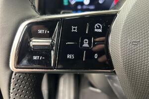 Mitsubishi Eclipse Cross esikatselu 14