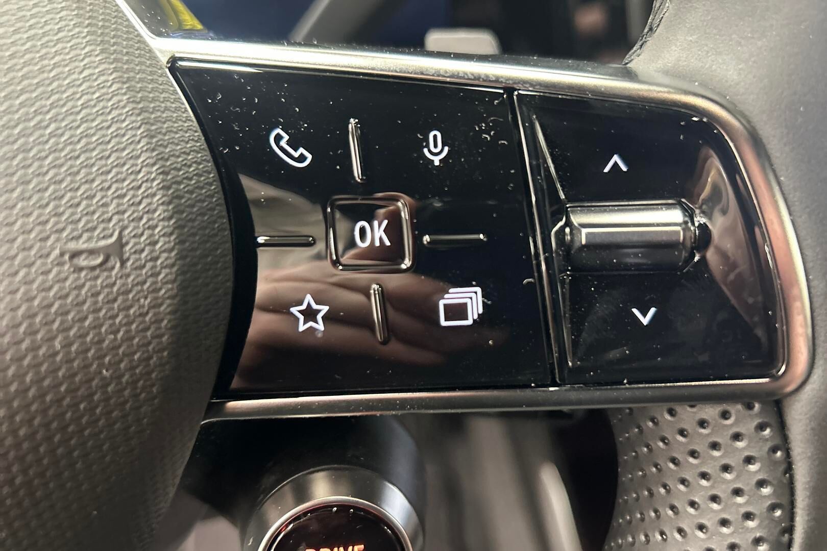 Mitsubishi Eclipse Cross iso kuva 15