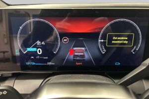 Mitsubishi Eclipse Cross esikatselu 16