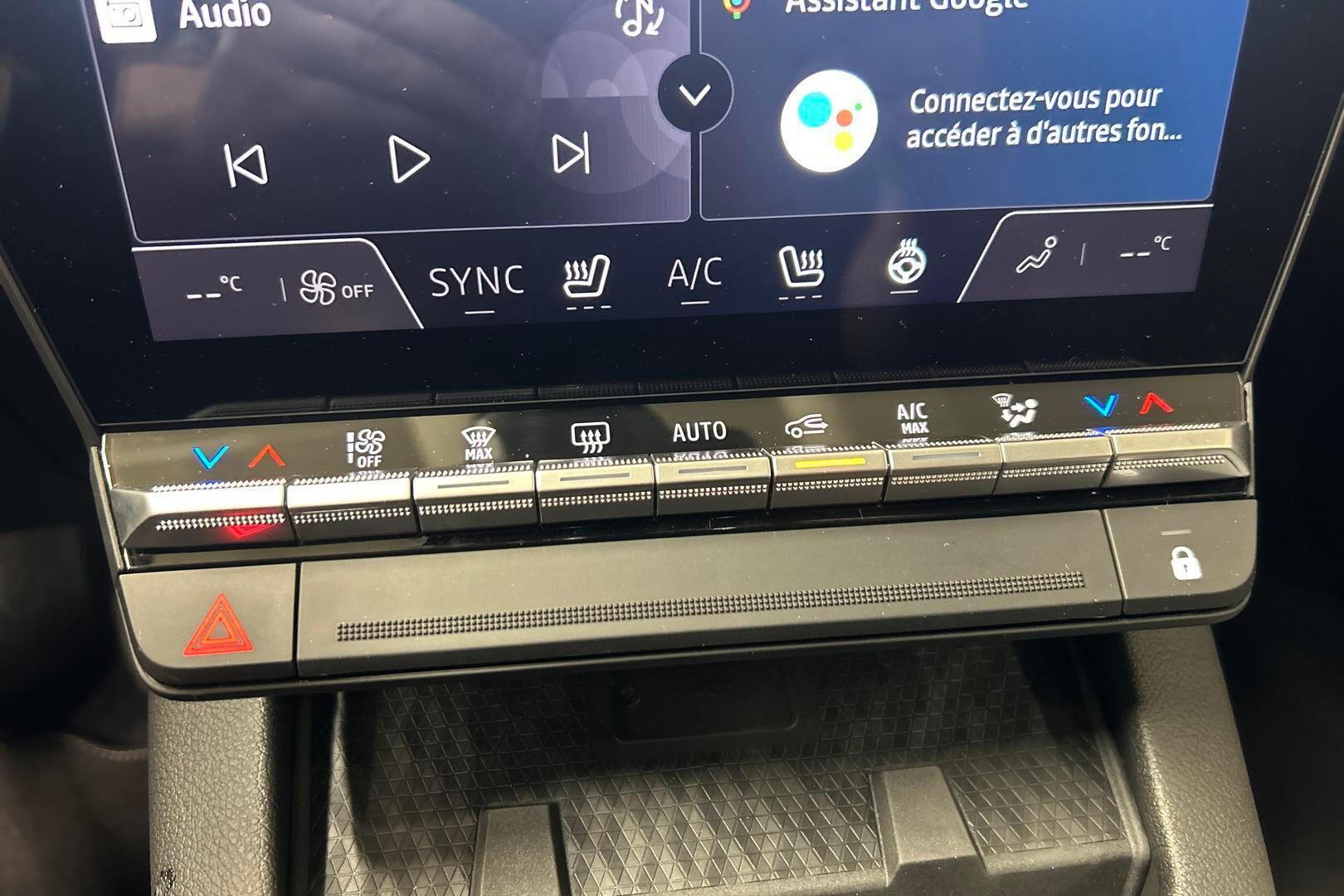 Mitsubishi Eclipse Cross iso kuva 21