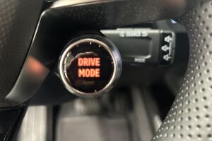 Mitsubishi Eclipse Cross esikatselu 22