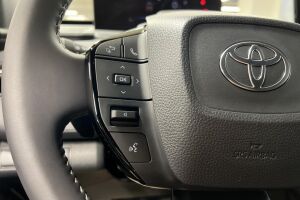 Toyota C-HR+ esikatselu 16